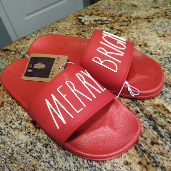 Rae Dunn Holiday Christmas Merry Bright Slides Sandals Red Slip On Size 9 NWT - Picture 3 of 6